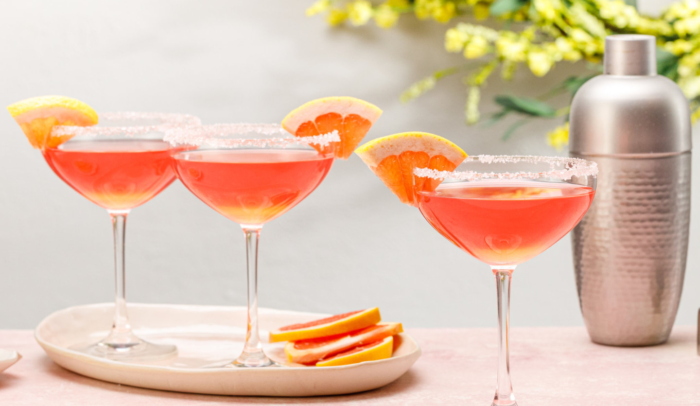 Grapefruit cocktails